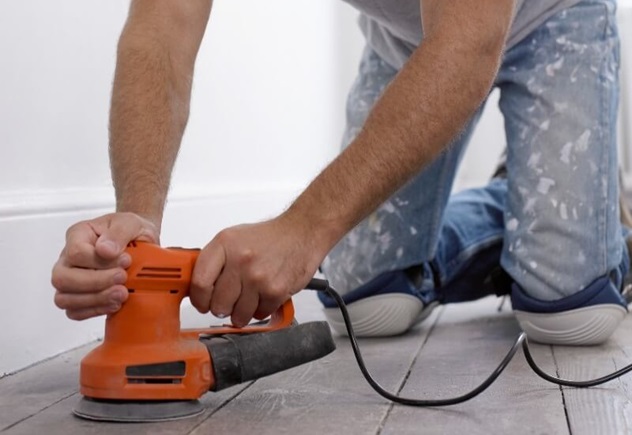 Orbital floor sander